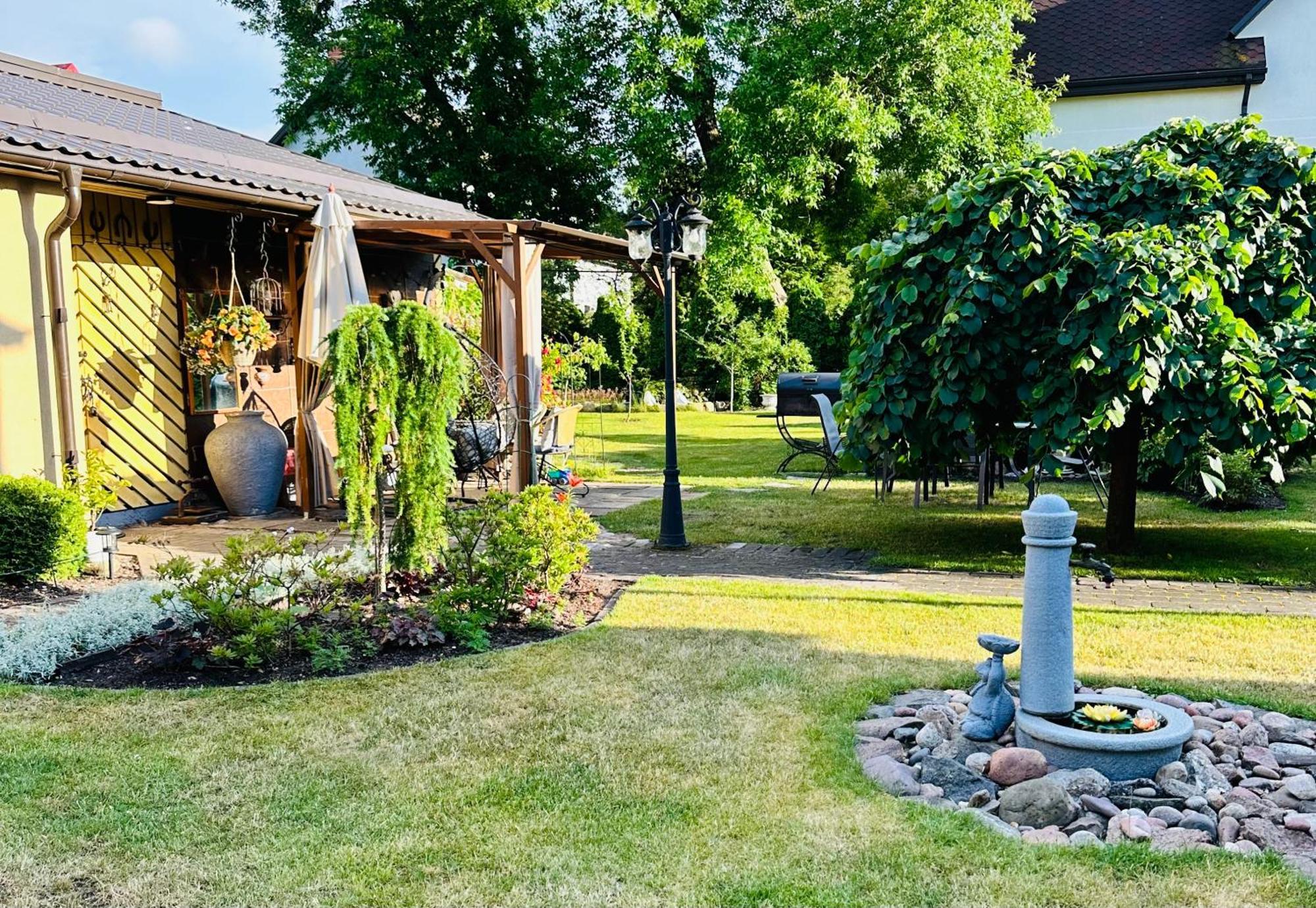 Apartamento Anni Ventspils Exterior foto